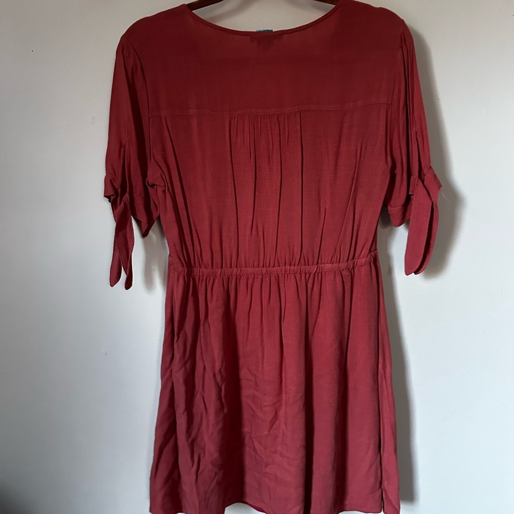 Dress - Picture 2 of 3